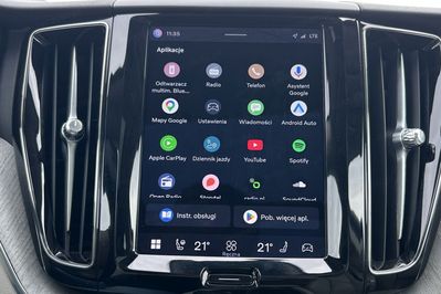 Volvo XC60 T8 Plug-In Hybrid AWD Plus Bright aut