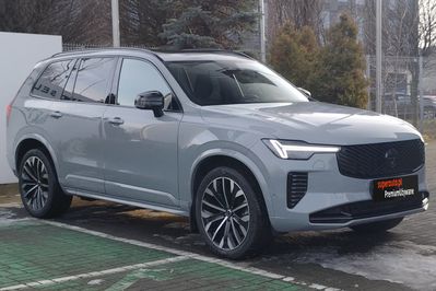 Volvo XC90 T8 AWD Plug-In Hybrid Ultra Dark 7os