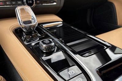 Volvo V90 T6 eAWD Plug-In Hybrid Plus Dark