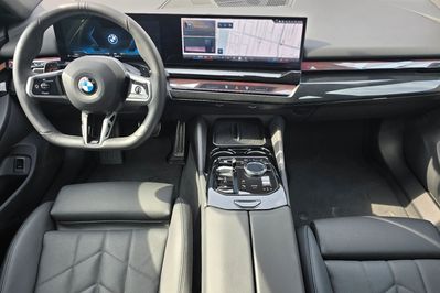 BMW Seria 5 520d xDrive mHEV M Sport aut
