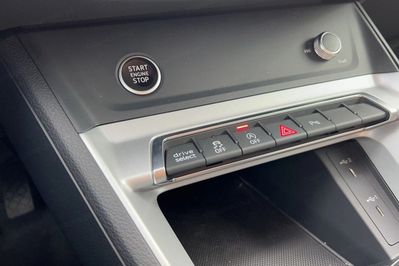 Audi Q3 35 TFSI mHEV S tronic