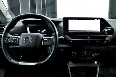 Citroen C4 X 1.2 PureTech Shine S&S EAT8