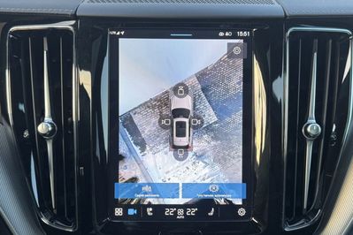 Volvo XC60 T8 Plug-In Hybrid AWD Ultra Dark