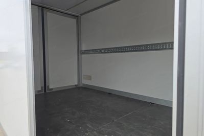 Ford Transit 350 Kontener + Winda