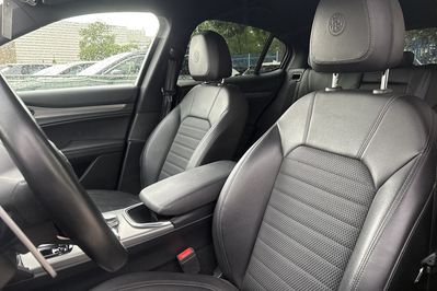 Alfa Romeo Stelvio Sprint 2.0 Turbo  Q4 aut
