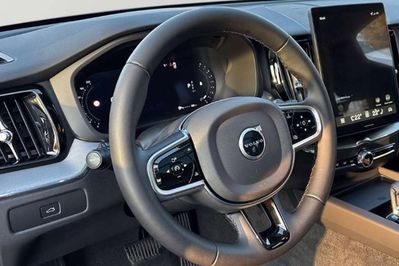 Volvo XC60 B5 B AWD Core