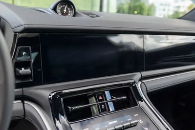 Porsche Panamera 4