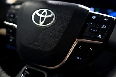 Toyota Camry Executive 2.5 Hybrid Dynamic Force