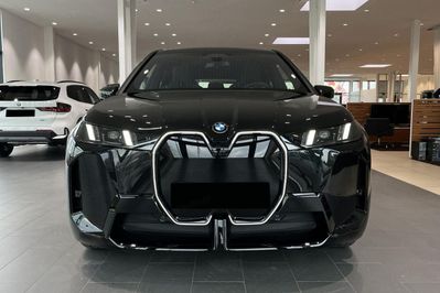 BMW iX xDrive45
