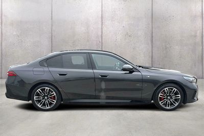 BMW Seria 5 520i mHEV M Sport aut