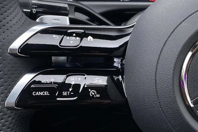 Mercedes E Klasa 200 4-Matic AMG