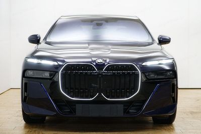 BMW Seria 7 740d xDrive M Sport