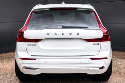 Volvo XC60 B5 AWD Plus Bright