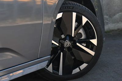 Peugeot 308 GT Exclusive 1.5 BlueHDi EAT8