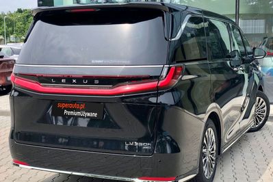 Lexus LM 350h Prestige