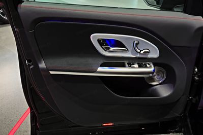 Mercedes GLB 200