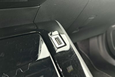 Peugeot 2008 GT 1.2 PureTech EAT8