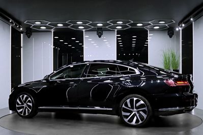 Volkswagen Arteon 2.0 TDI Bi-Turbo SCR 4Mot. R-Line DSG