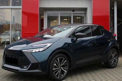 Toyota C-HR Executive 2.0 Plug-in Hybrid Dynamic Force