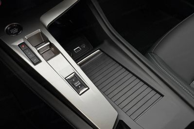 Peugeot 408 1.2 PureTech Allure Pack S&S EAT8