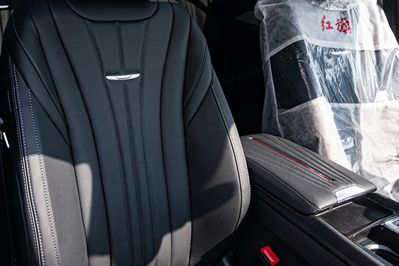 Hongqi H5 Deluxe 2.0T DSG