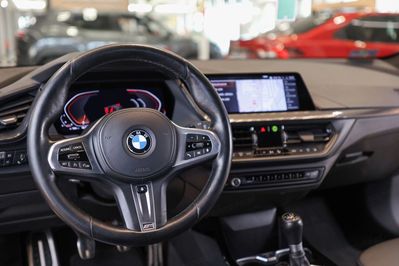 BMW Seria 1 118i M Sport