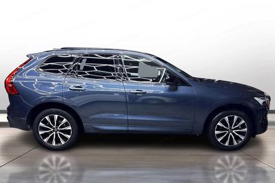 Volvo XC60 B5 B AWD Plus Dark