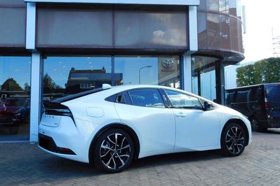 Toyota Prius Prestige 2.0 Hybrid Plug-in