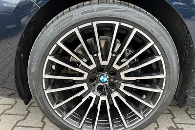 BMW Seria 7 740d xDrive M Sport