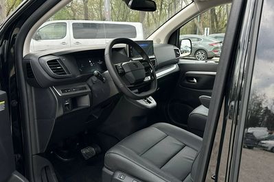 Peugeot Traveller XL L2H1 Business VIP