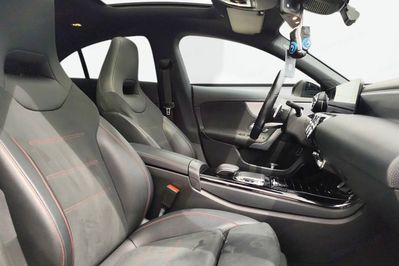 Mercedes CLA 220 4MATIC AMG Line