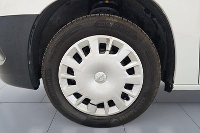 Opel Combo L1