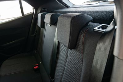 Peugeot 2008 Edition e-DCS6 PureTech mHEV