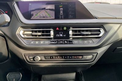 BMW Seria 2 216d M Sport aut