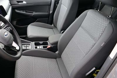 Ford Tourneo Connect PHEV Titanium A6