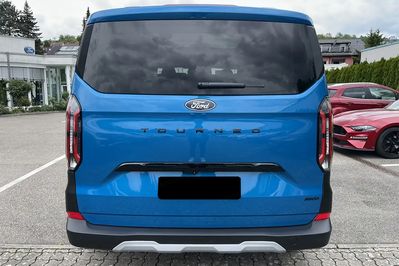 Ford Tourneo Custom 320 L1H1 Active A8 AWD