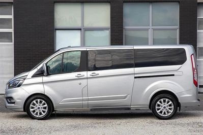 Ford Tourneo Custom L2H1 AT
