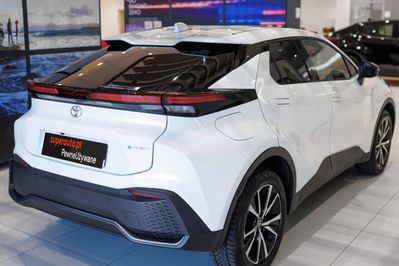 Toyota C-HR 2.0 PHEV Dynamic Force Style