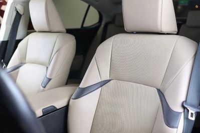 Lexus ES 300h Elegance