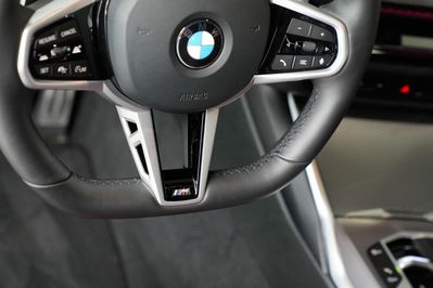 BMW Seria 3 330i xDrive M Sport