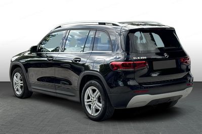 Mercedes GLB 200