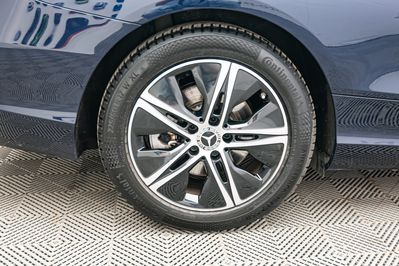 Mercedes Klasa C C 300 9G-TRONIC