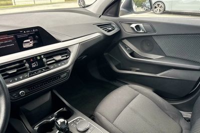 BMW Seria 1 118i Advantage