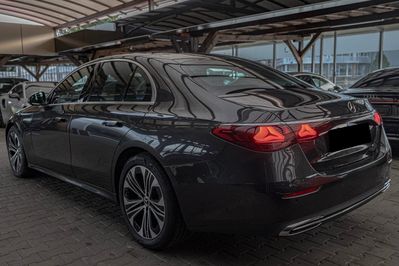 Mercedes Klasa E 200 4-Matic Avantgarde