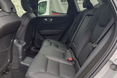 Volvo XC60 T6 Plug-In Hybrid AWD Plus Dark aut