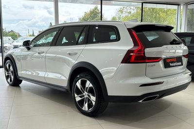 Volvo V60 CC Pro B4 D AWD aut