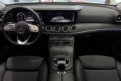 Mercedes Klasa E 200 4-Matic 9G-TRONIC
