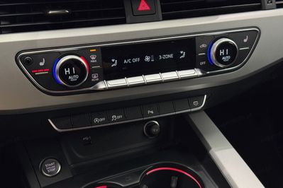 Audi A4 35 TFSI S Line