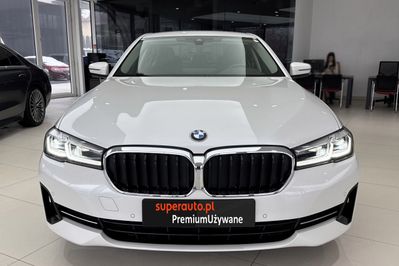 BMW Seria 5 520i mHEV aut