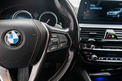 BMW Seria 5 520d xDrive Sport Line